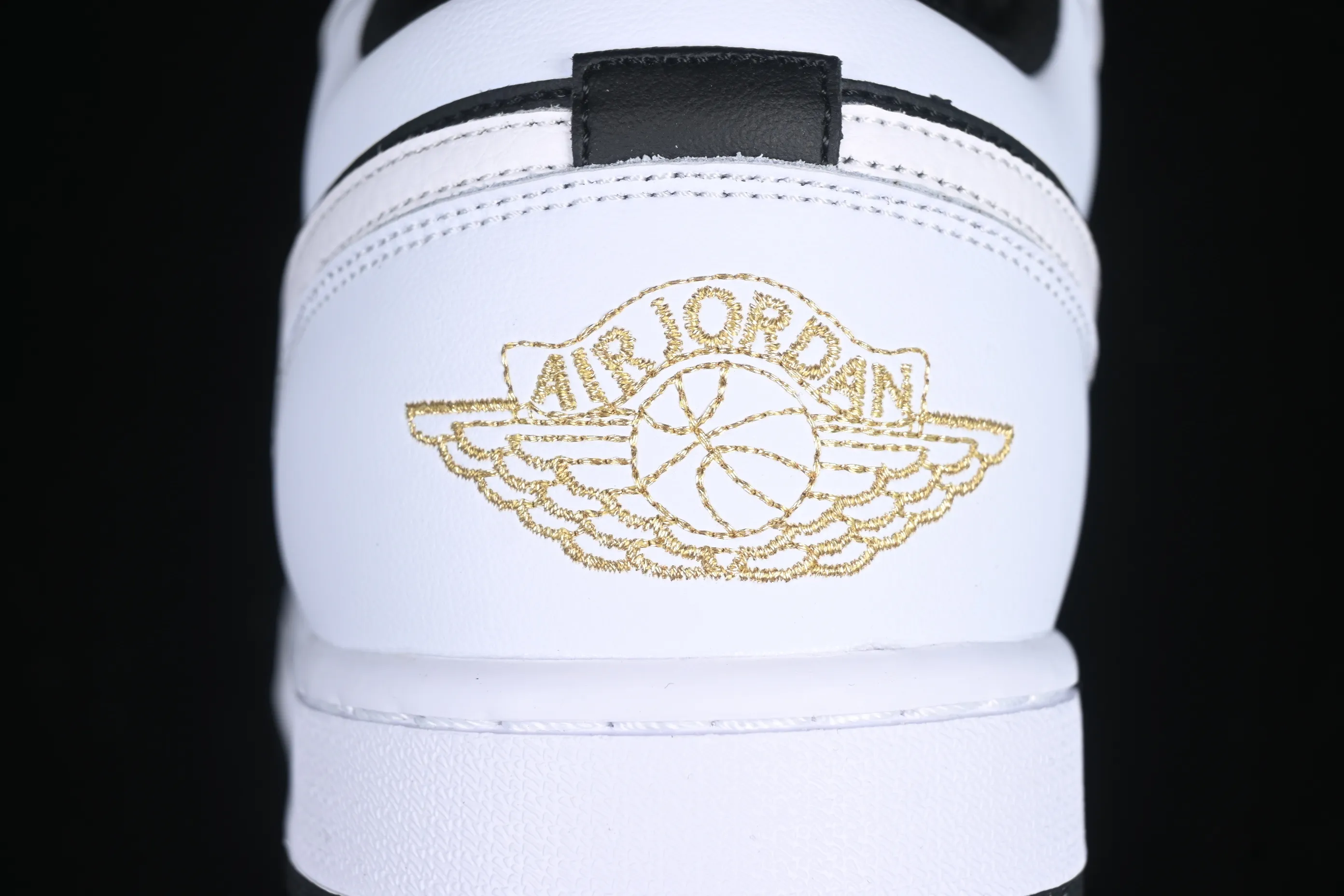 All categories Air Jordan Jordan series basketball shoes Air Jordan 1 Low Air Jordan 1 Low AJ1 Joe 1 reverse panda low-top cultural basketball shoes 553560-172